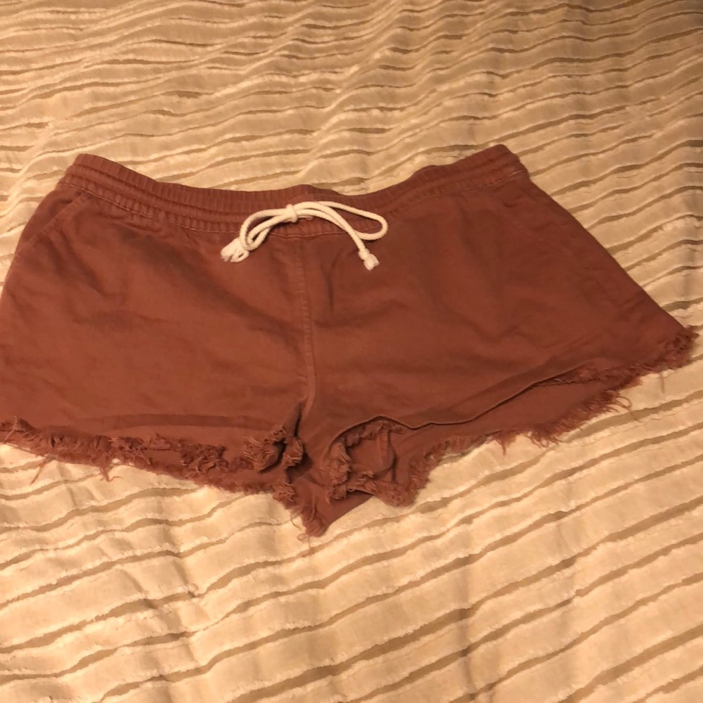 Burnt mauve frayed shorts